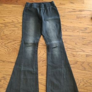 2 pairs of flare jeans